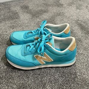 Aqua blue new balance shoes